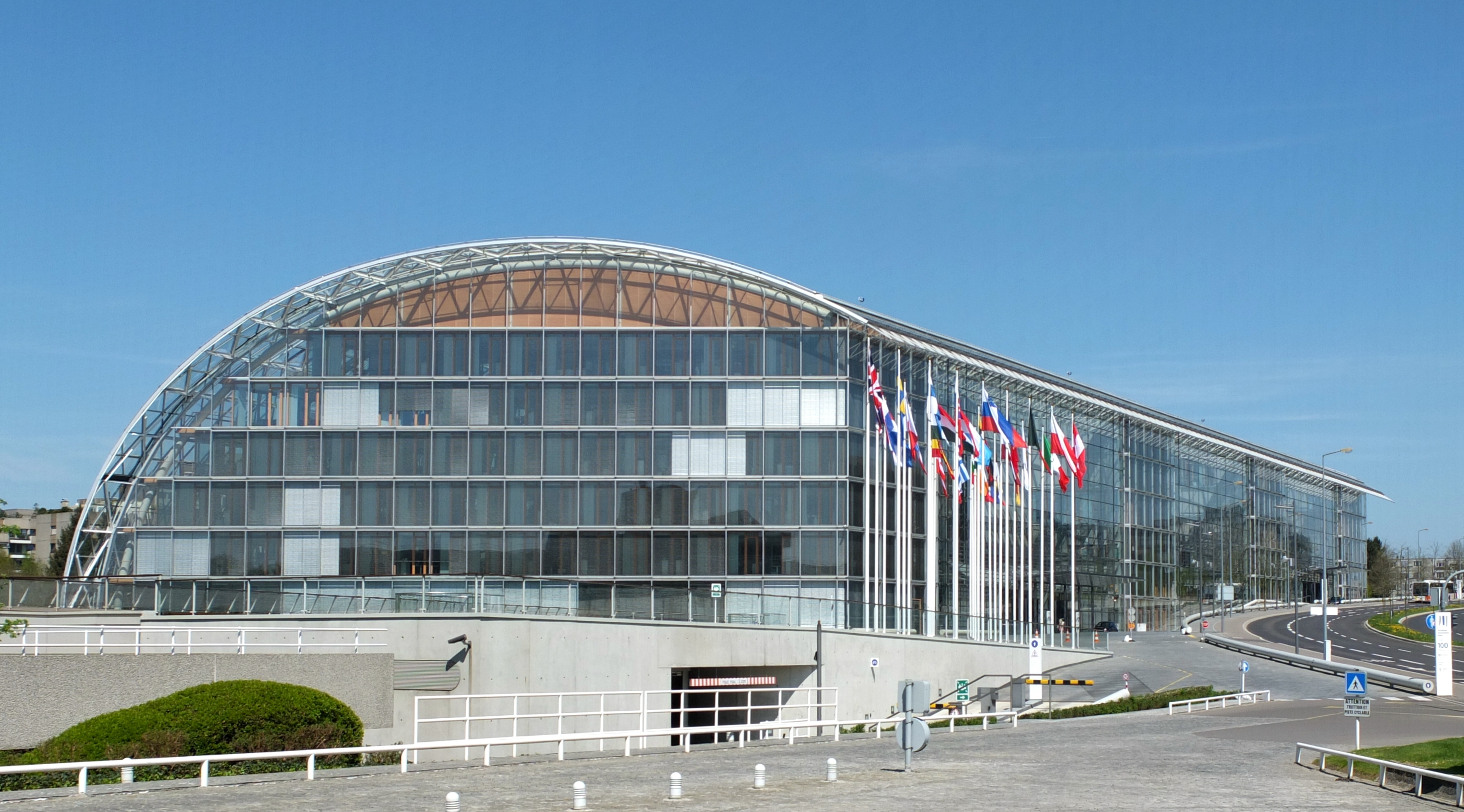 Европейский инвестиционный банк в Люксембурге